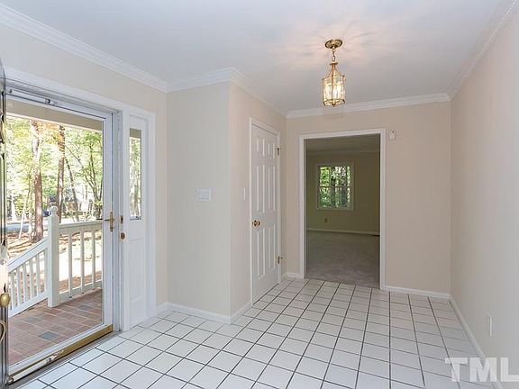 3rd image of 61 Cedar Hills Cir
