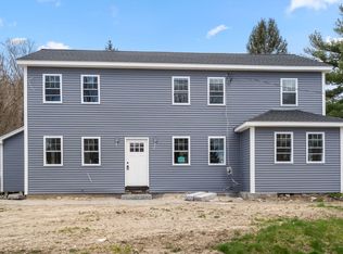 28 Ash St, Webster, MA 01570