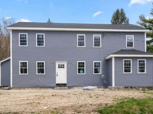 28 Ash St, Webster, MA 01570