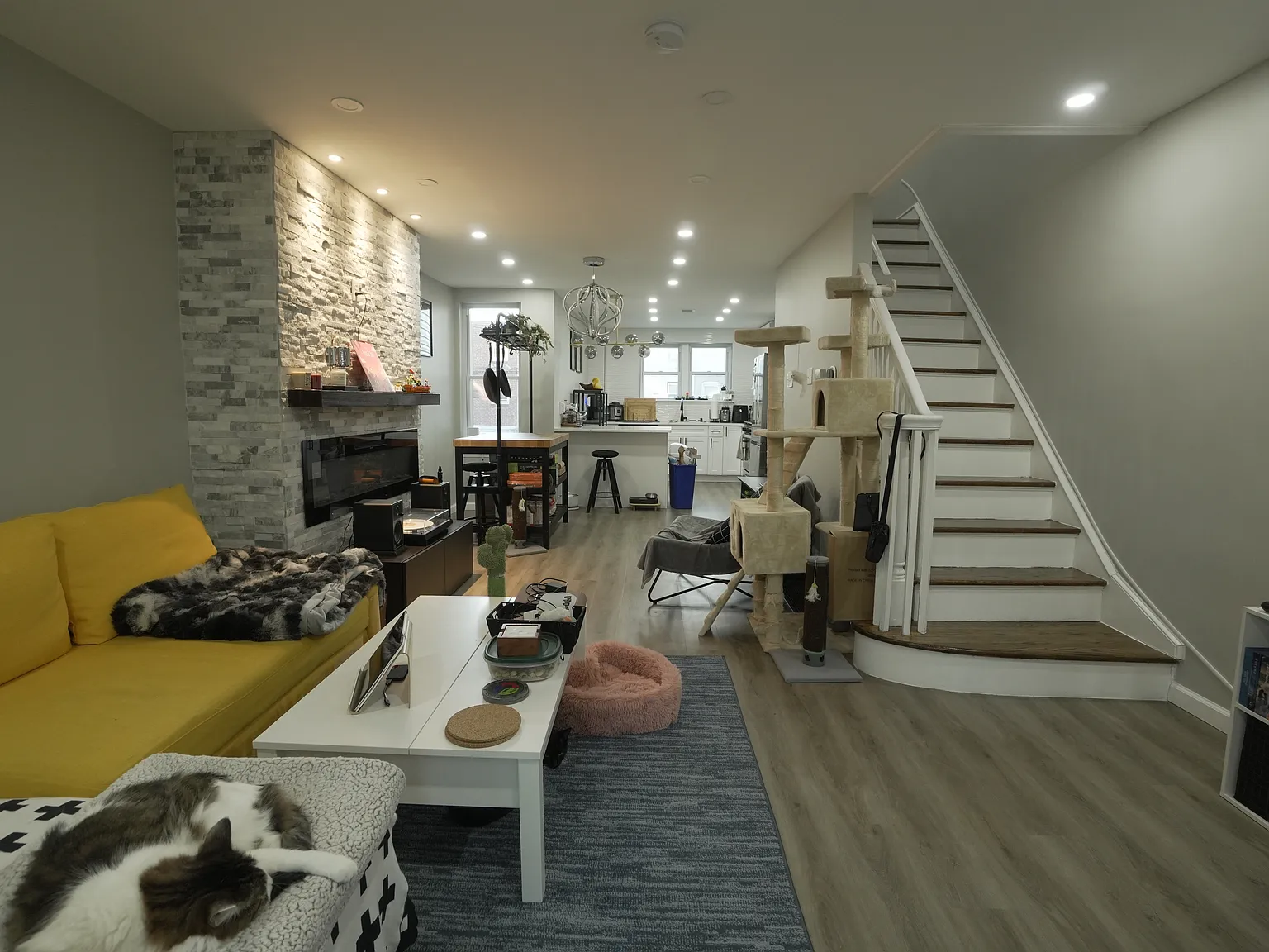4 bed, 1650 sqft, $700 — Photo 3