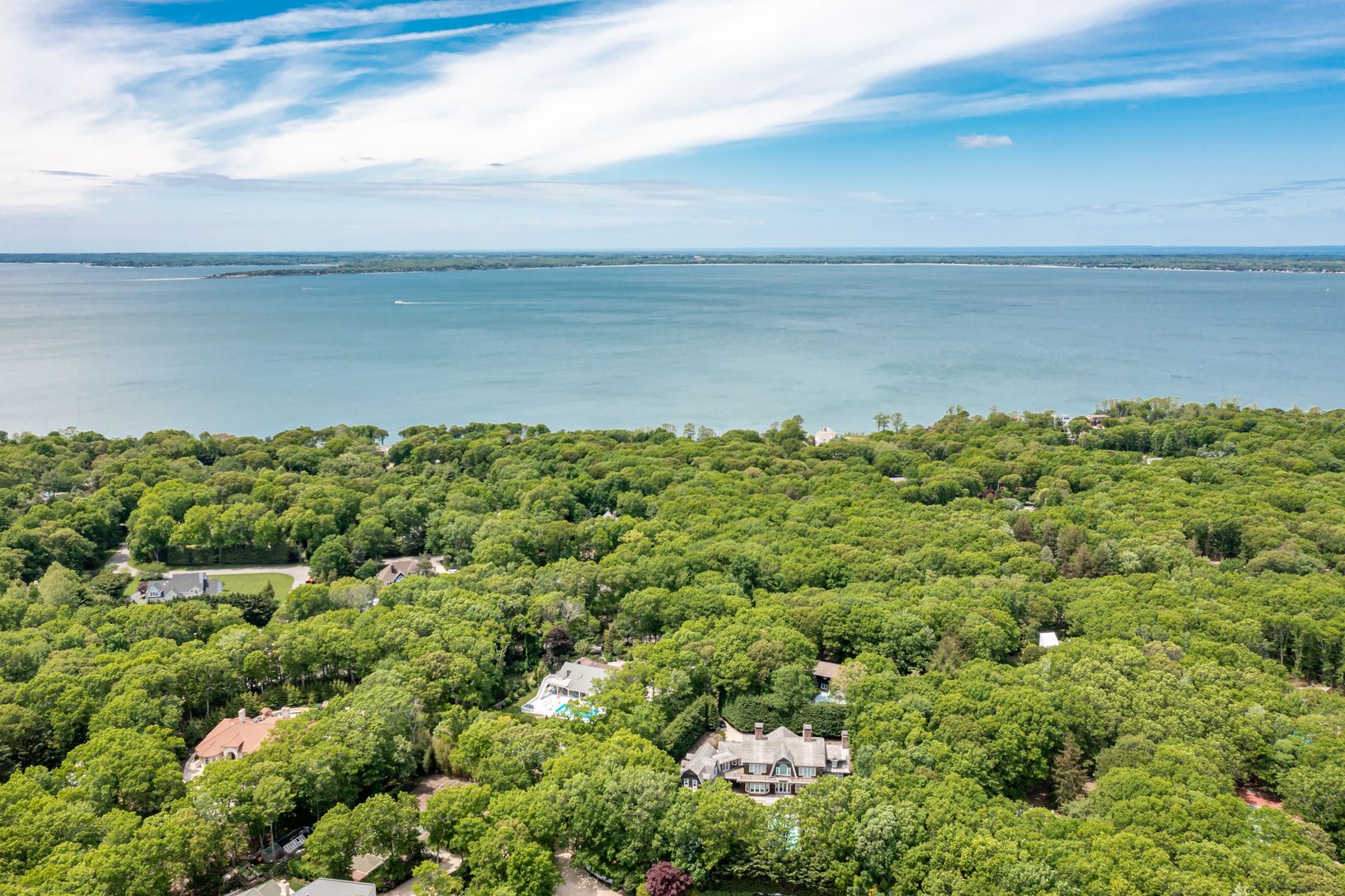 2244 Noyac Rd, Sag Harbor, NY 11963 Out East