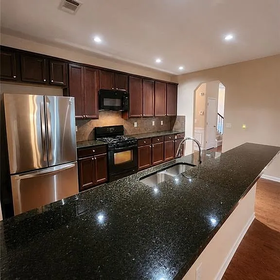 3860 Kittery Point — Photo 3
