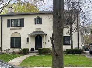 485 Lincoln Rd, Grosse Pointe, MI 48230