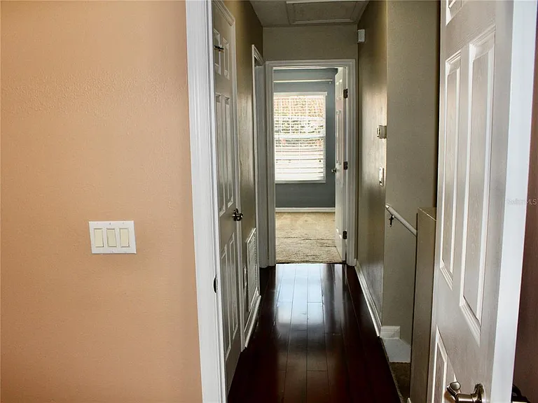 Brightland St — Photo 14
