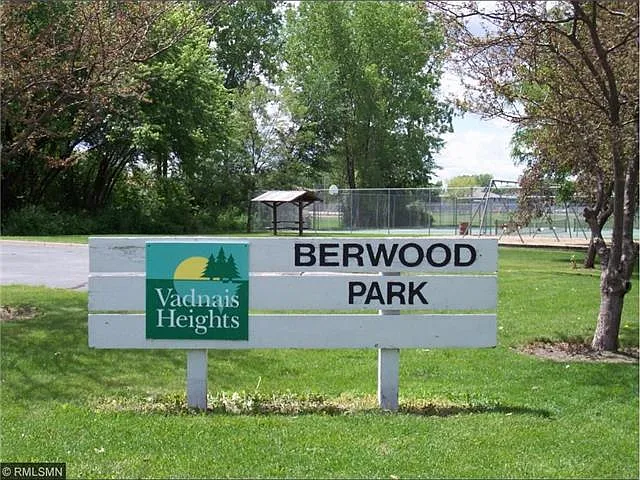 2 bed, 1000 sqft, $1,795 — Photo 4