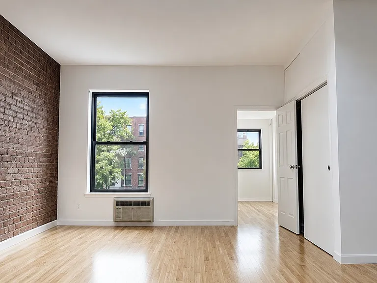 42 W 83rd St #4A — Photo 3