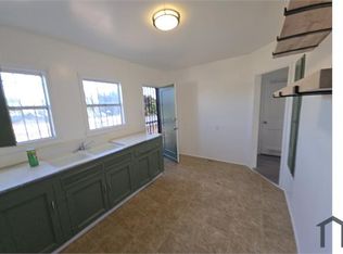300 E 55th St, Los Angeles, CA 90011