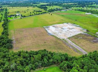 8 County Road 172, Alvin, TX 77511