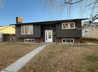 5805 N 42nd Ave, Camrose, AB T4V2S9