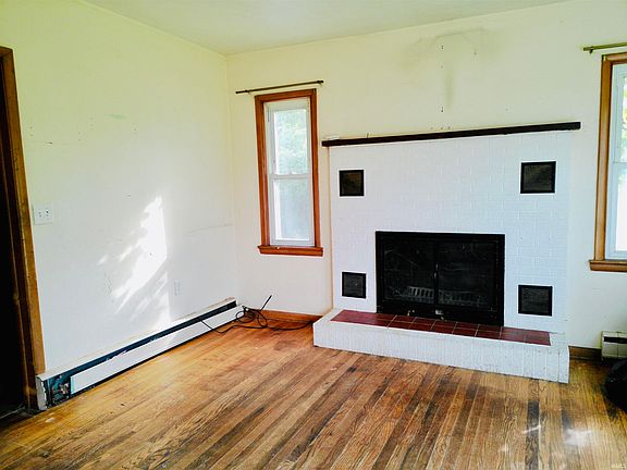 2nd image of 19403 Auten Rd