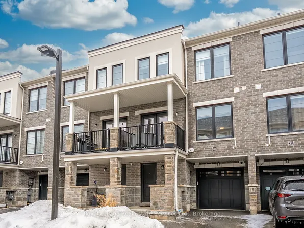 383 Dundas St E #34, Hamilton, ON L8B 1X6