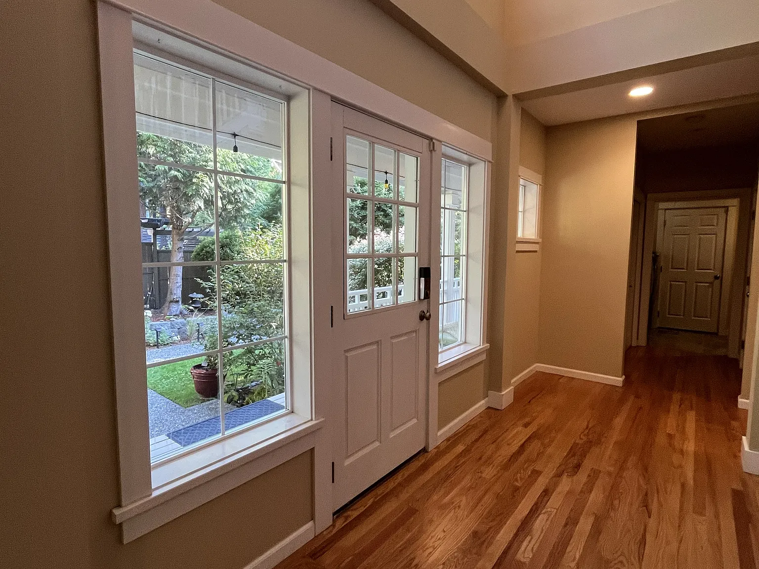 4 bed, 3078 sqft, $4,500 — Photo 4