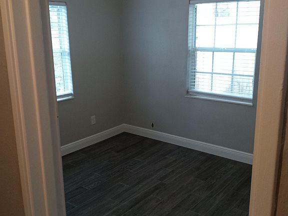 3rd image of 4308 S West Shore Blvd