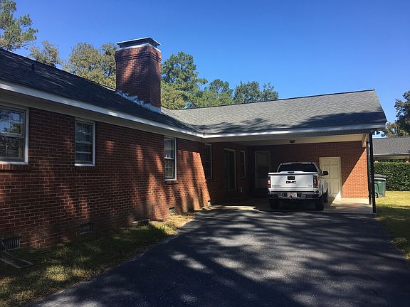 5th image of 240 S Hillcrest Dr