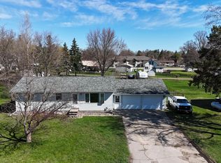 406 W Gilbertson St, Battle Lake, MN 56515