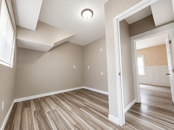 5th image of 1207 E 55th St #2