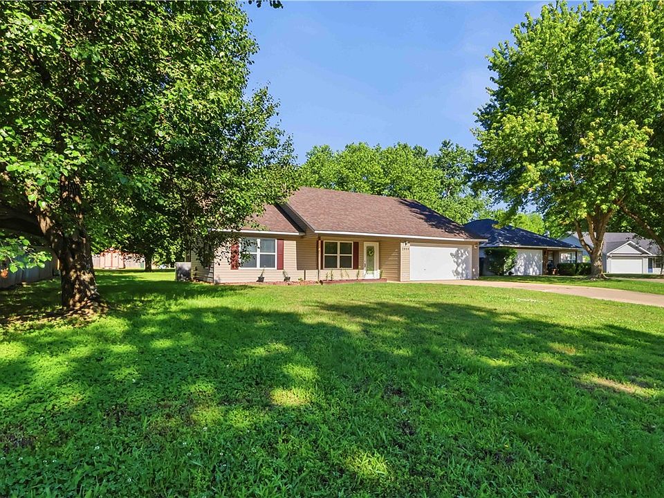1st image of 2855 Colton Cv