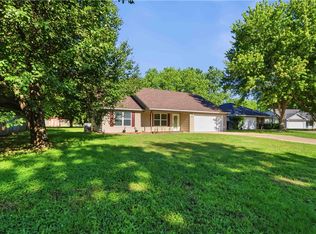 2855 Colton Cv, Fayetteville, AR 72701
