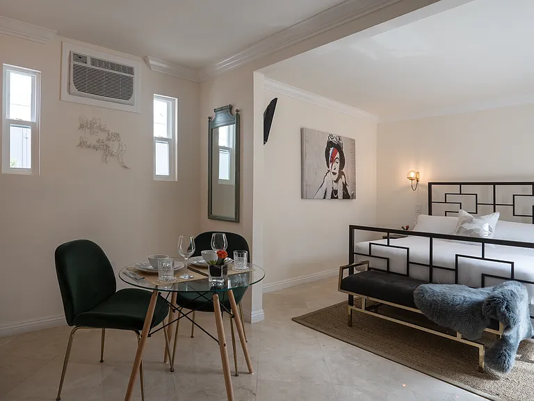 11817 Darlington Ave #7 — Photo 2