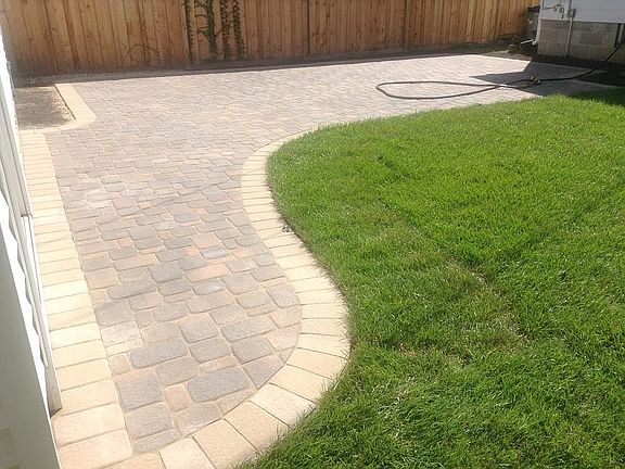 paver patio w drain tile