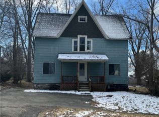 27 Robinson St, Silver Creek, NY