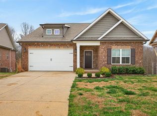 1114 Cross Pointe Dr, Cookeville, TN 38506