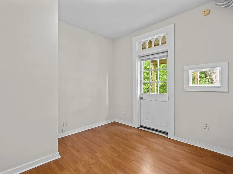 25 Desoto Pl — Photo 28
