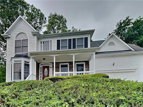 2001 Fairbrook Ln, Woodstock, GA 30189