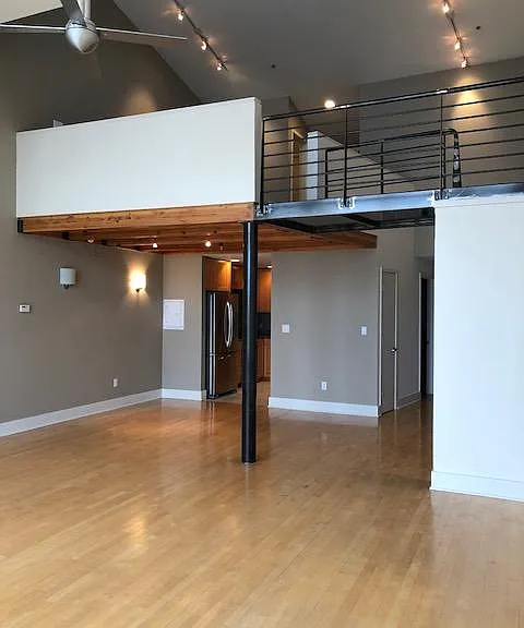 999 16th St #14 — Photo 3