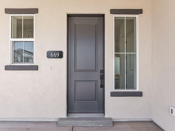 4th image of 669 W Juniper Hill Dr
