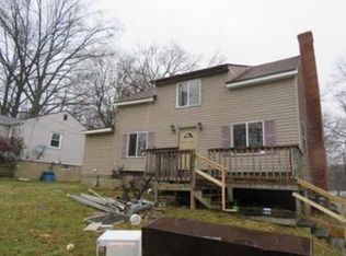 6448 N Spring St, Ravenna, OH 44266