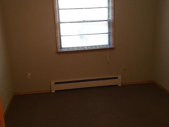 5th image of 708 27th Ave S APT 204