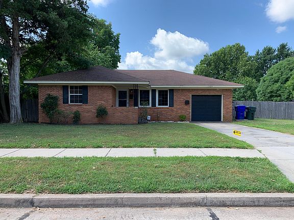 3rd image of 1528 Camden Way