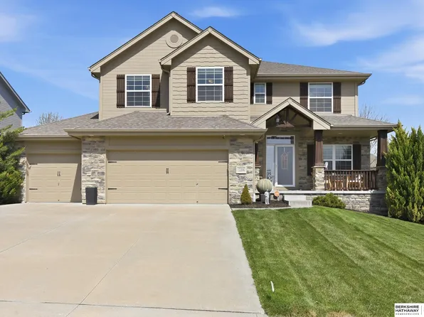 12206 Pintail Dr, Papillion, NE 68046