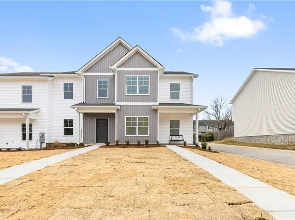 2143 Cobblestone Dr #2, Opelika, AL 36804