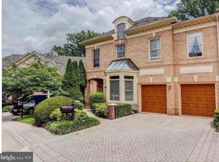 11213 Potomac Crest Dr, Potomac, MD 20854