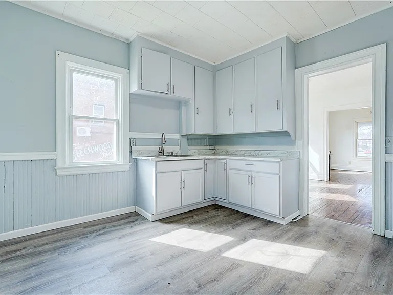 459 Parsells Ave — Photo 13