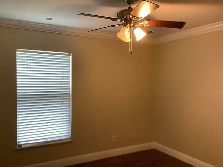 5828 NW Dana Cir — Photo 10