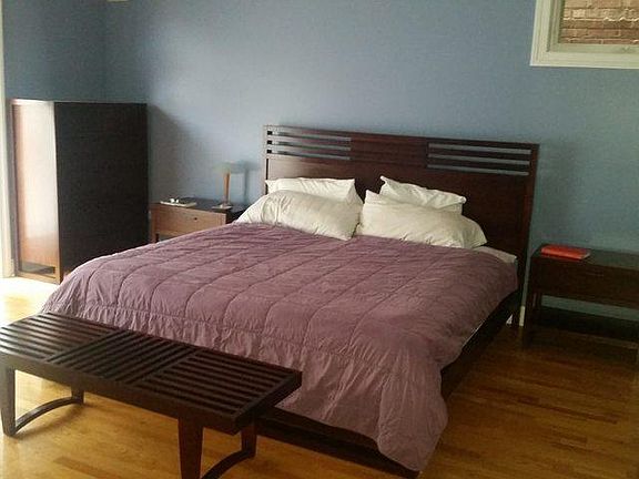 3rd image of 6022 N Kenmore Ave APT 1S