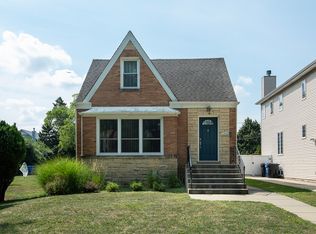 5305 W Ardmore Ave, Chicago, IL 60646