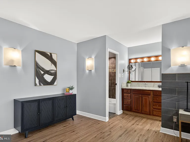 5300 Columbia Pike #701 — Photo 48
