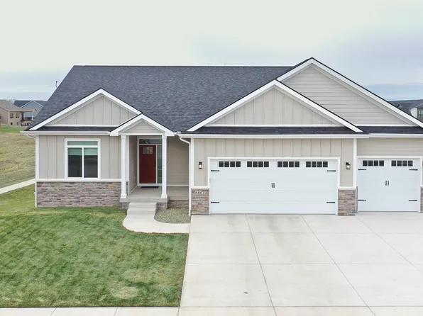 5807 McFarland Ave, Ames, IA 50010