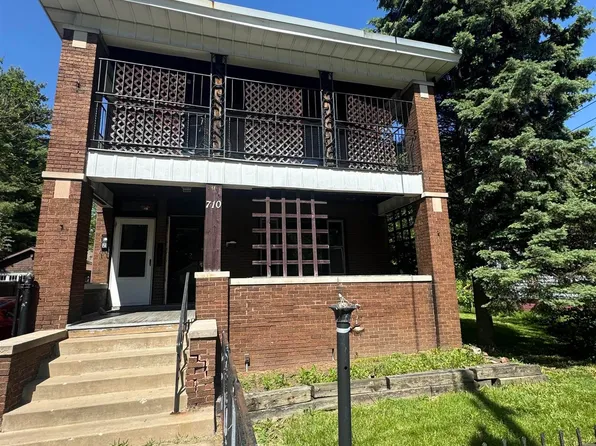 708-708 Spring St #710, Peoria, IL 61603