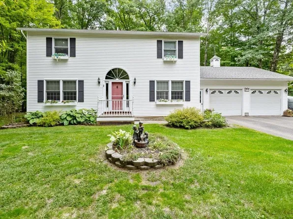 42 Deer Run, Milton, VT 05468