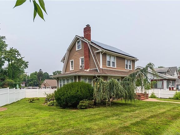 3rd image of 112 Gurnee Ave