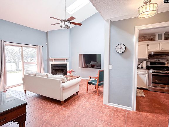 5th image of 29 Boardwalk Ln