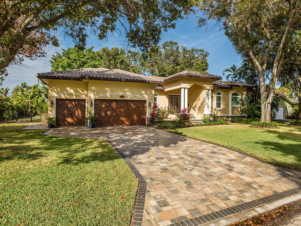 1st image of 254 Catalan Blvd NE