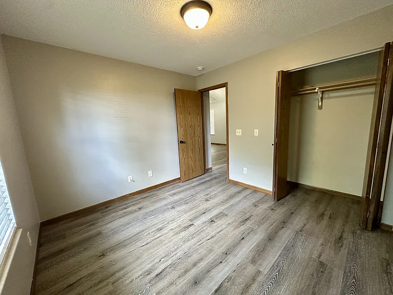 415 W Westgate Dr — Photo 7