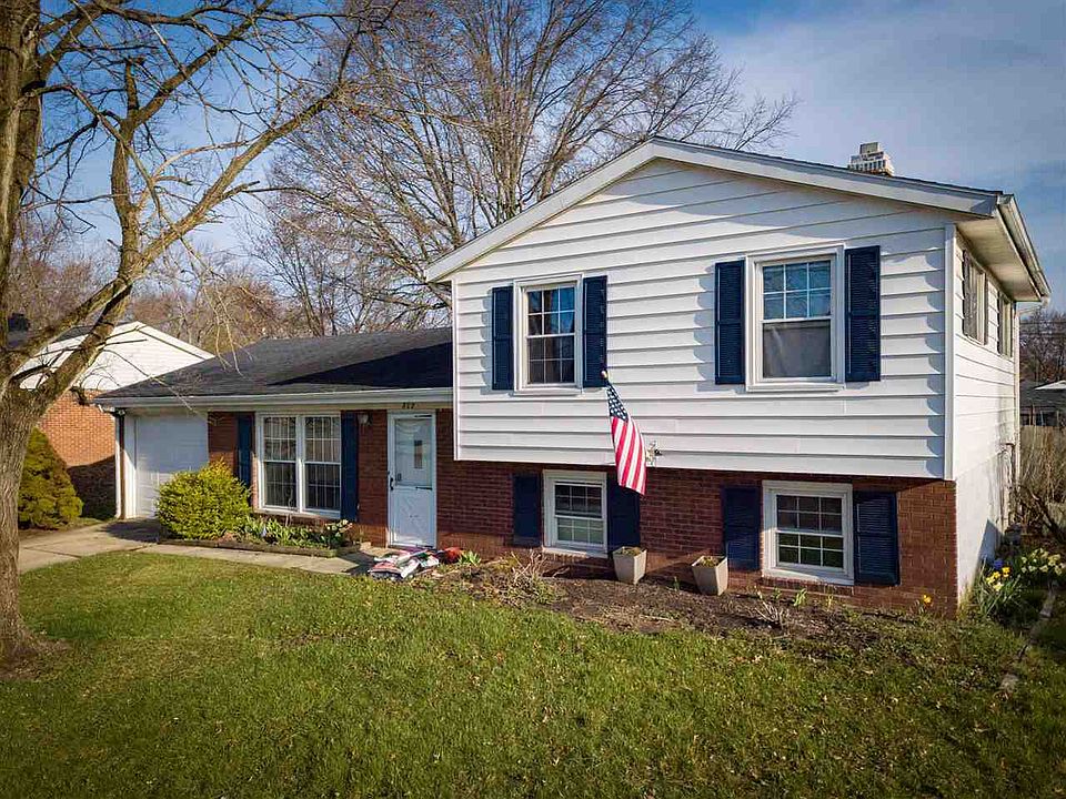 1st image of 802 Crestdale Dr