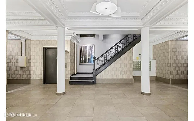 Rented by Douglas Elliman | media 7